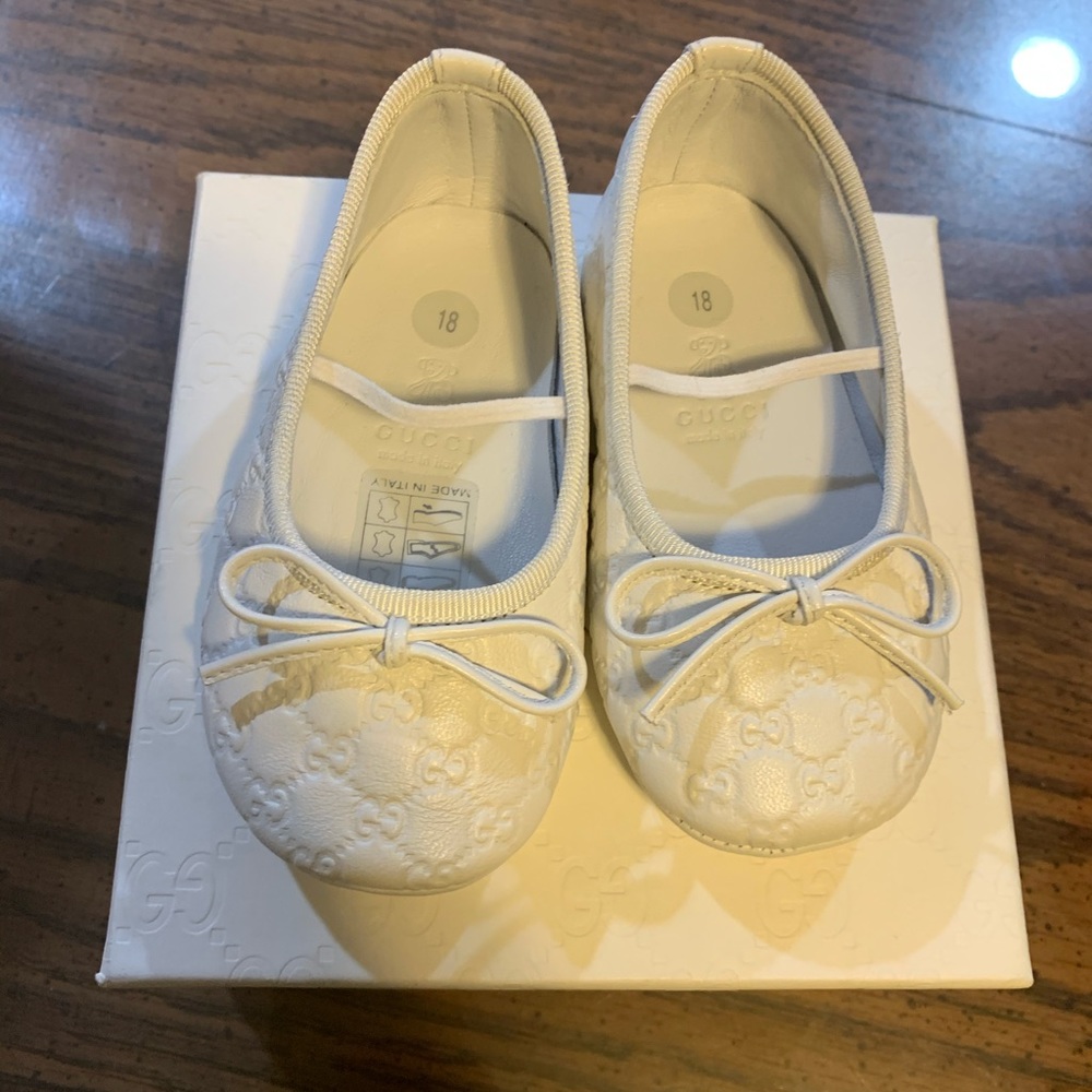 New Gucci Toddler Ballet Flats Size 18 White GG  w/ Box